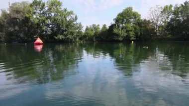Jannersee 'de Vorarlberg, Avusturya' da Lauterach 'in yanında yerel dinlenme alanından görüntüler