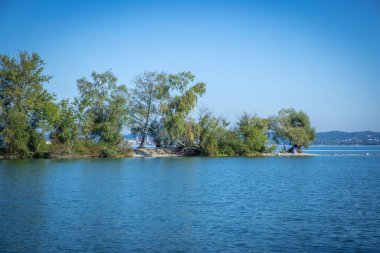 Avusturya 'daki Constance Gölü' ndeki Wocherhafen 'de dinlenme ve dinlenme.