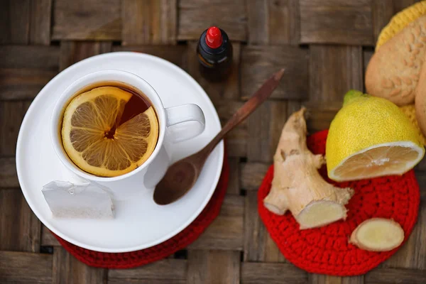 Top View Hot Tea Lemon Ginger Propolis Drops — Stock Photo, Image