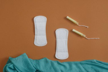 Yaz aylarında tampon ve kompres düzleşir.