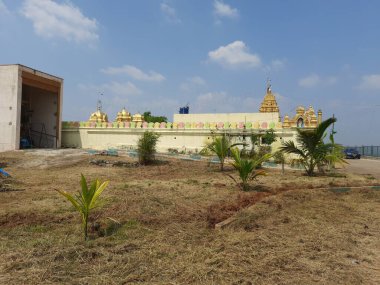 Channapatna, Karnataka / Hindistan-26 Ekim 2020: Tepenin tepesindeki güzel Bevoor Thimmappa veya Lord Venkateshwara Tapınağı 'na yakın çekim