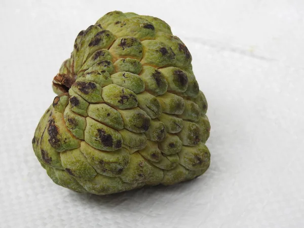 Closeup Green Color Indian Sugar Apple Sitaphal Fruit Isolated White — Stock Photo, Image