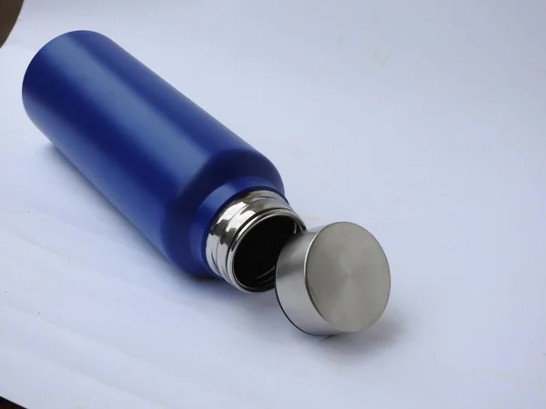 Closeup Van Blue Color Steel Water Bottle Met Dop Open — Stockfoto