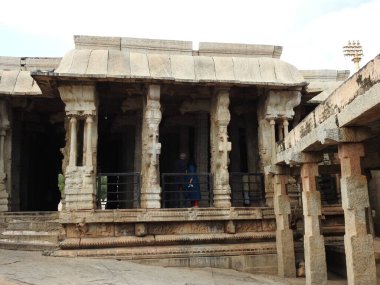 Hindistan 'ın Andhra Pradesh eyaletindeki Lepakshi' de bulunan güzel Veerabhadra Hindu tapınağına yakın plan