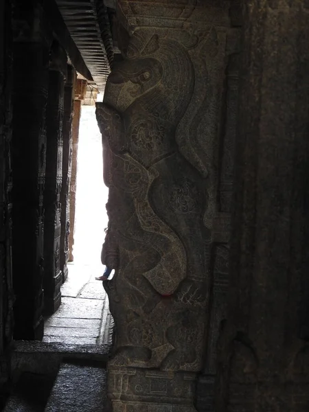 印度安得拉邦Lepakshi美丽的Veerabhadra印度教庙宇的封闭 — 图库照片
