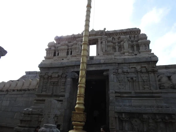 Primer Plano Del Hermoso Templo Hindú Veerabhadra Ubicado Lepakshi Estado —  Fotos de Stock