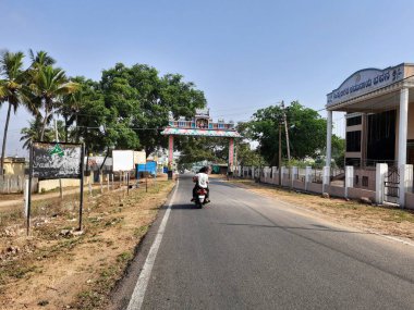 Doddaballapur, Karnataka, Hindistan-Nisan 18 2021: Shri Ghati Subrahmanya Tapınağı Hindu dini Puja tarihi eserine sahip yakın çekim