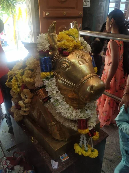 Bangalore Karnataka Índia Mar 2021 Closeup Shiva Linga His Vehicle — Fotografia de Stock