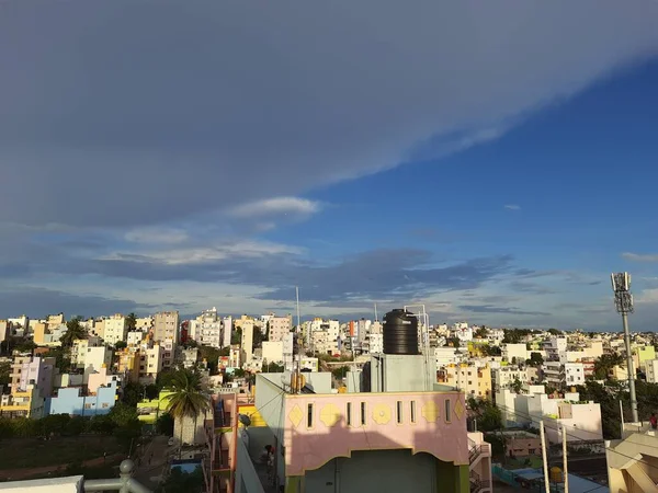 Bangalore Karnataka Indien Maj 2021 Närbild Vacker Himmel Med Stadsbild — Stockfoto