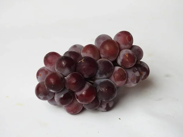 Nahaufnahme Von Schönen Dunkelroten Und Schwarzen Farbe Trauben Trauben Haufen — Stockfoto