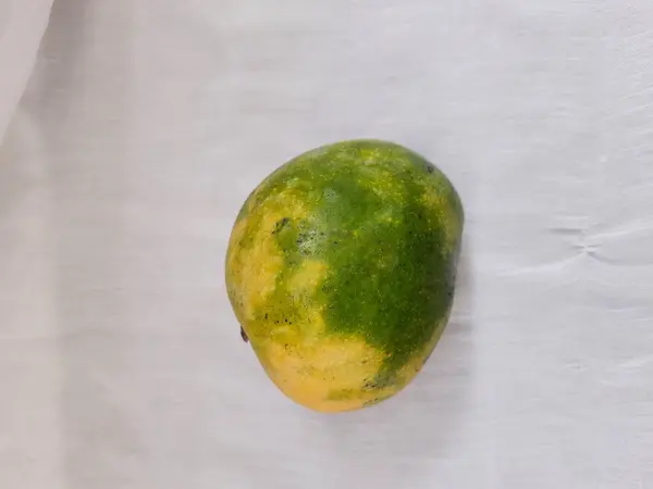 Güzel Hint Meyve Kralı Mango Bangapalli Nin Yakın Çekimi Beyaz — Stok fotoğraf