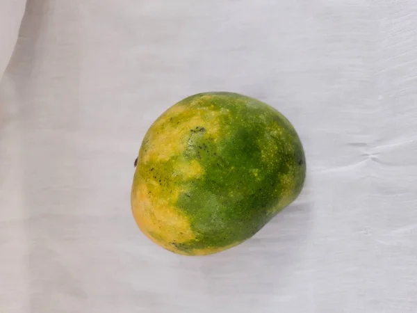 Güzel Hint Meyve Kralı Mango Bangapalli Nin Yakın Çekimi Beyaz — Stok fotoğraf