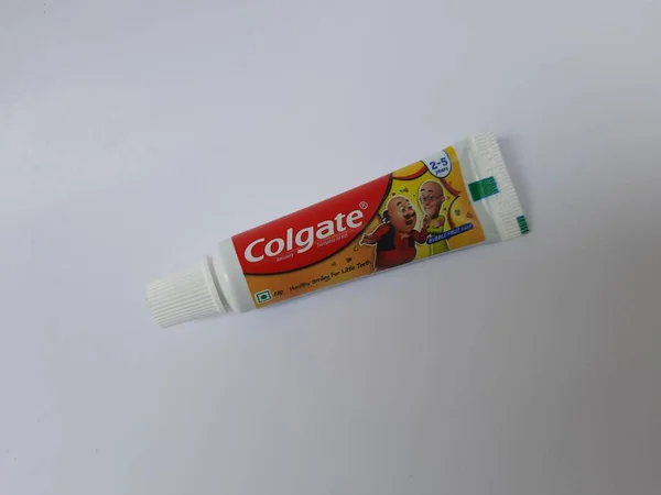 Bangalore Karnataka India Jul 2021 Closeup Colgate Anticavity Toothpae Kids — стокове фото
