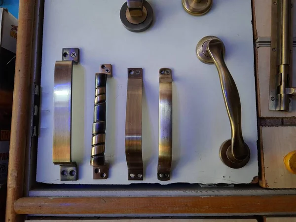 Detailní Záběr Různých Designových Typů Dřevěných Klik Zámků Klíčů Pro — Stock fotografie