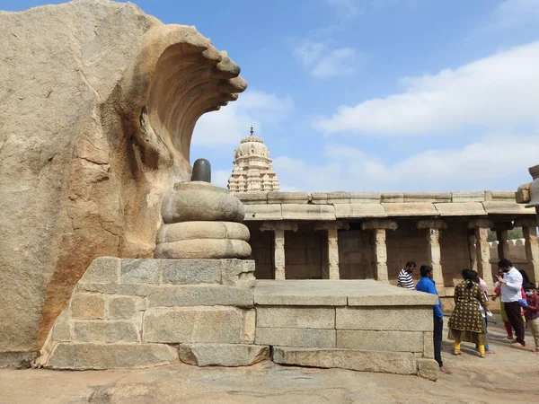 Närbild Vacker Sten Snidade Enorma Naga Lingam Lepakshi Temple Hindupur — Stockfoto