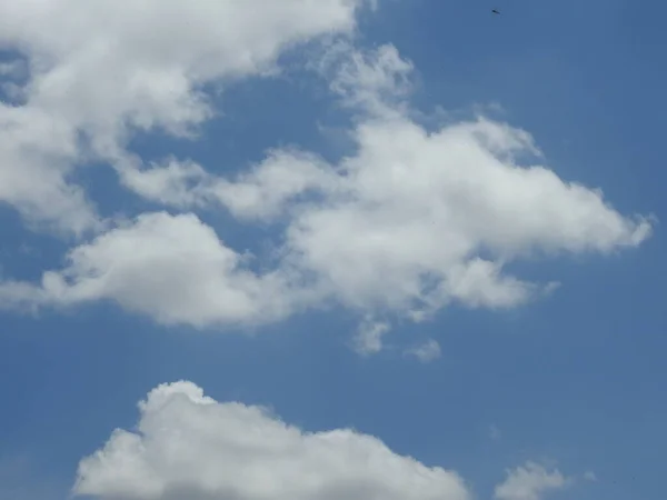 Closeup Belos Céus Nuvem Branca Com Fundo Azul Céu — Fotografia de Stock