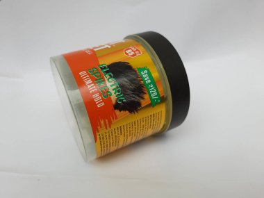 Bangalore, Karnataka, Hindistan-Aug 10-2021: Set Wyle Style Saç Jel Ultimate Hold, 250 ml plastik kap veya beyaz arkaplanda izole edilmiş şişe