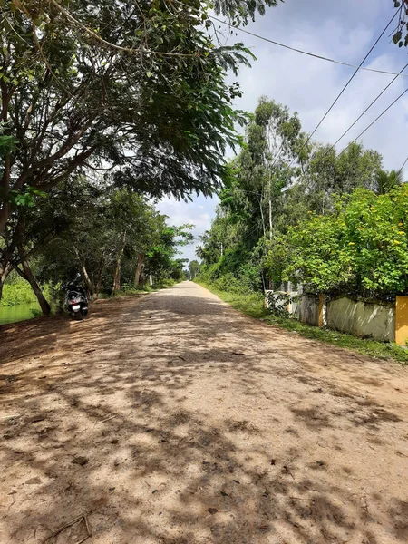 Gros Plan Beau Village Indien Bujuvalli Route Asphaltée Avec Paysage — Photo