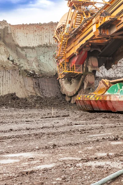 Escavadeira de roda de balde gigante para cavar o carvão marrom, República Checa — Fotografia de Stock