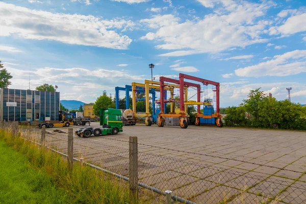 Чеська Республіка, найбільш, 1 липня, 2016:Industrial кранів — стокове фото