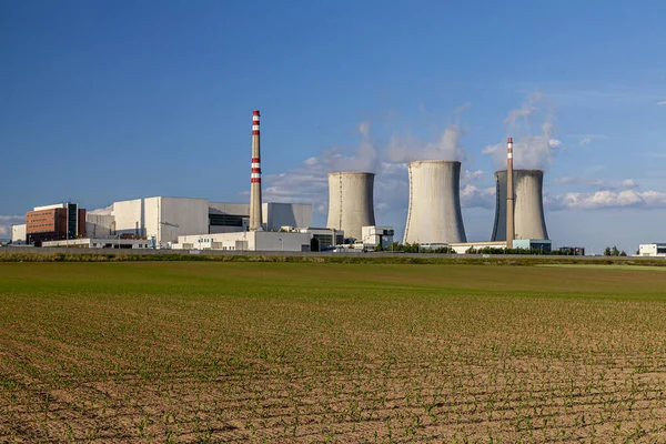 Centrale Nucleare Temelin Con Campo Repubblica Ceca — Foto Stock