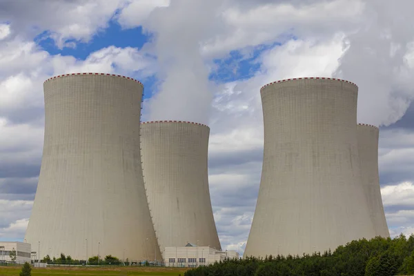 Temelin Atomerőmű Csehországban Európában Felhős — Stock Fotó