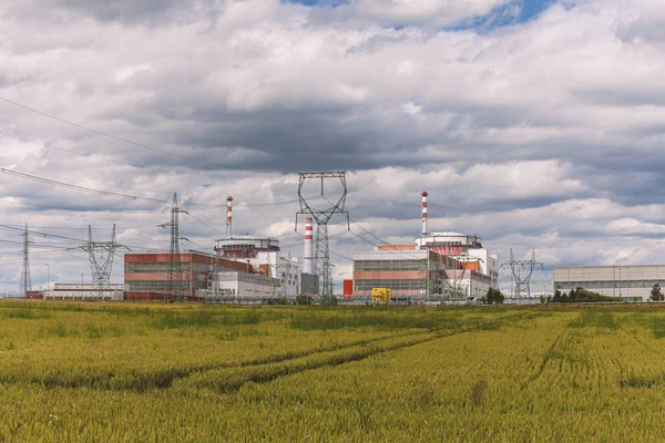 Reattore Della Centrale Nucleare Temelin Nella Repubblica Ceca Cielo Nuvoloso Foto Stock Royalty Free