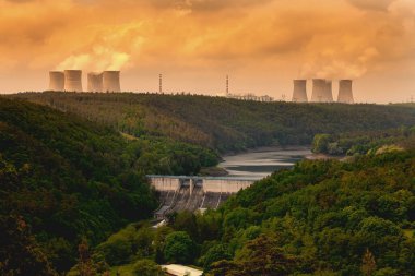 Çek Cumhuriyeti Avrupa 'da Dukovany Nükleer Santrali ve Baraj Dalesice