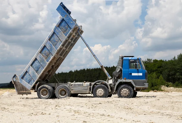 Yük kamyon döküm gövdeli