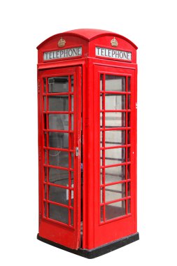 Klasik İngiliz kırmızı telefon kulübesinde Londra İngiltere, üzerinde beyaz izole