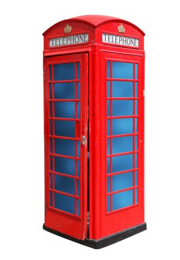 Klasik İngiliz kırmızı telefon kulübesinde Londra İngiltere, üzerinde beyaz izole