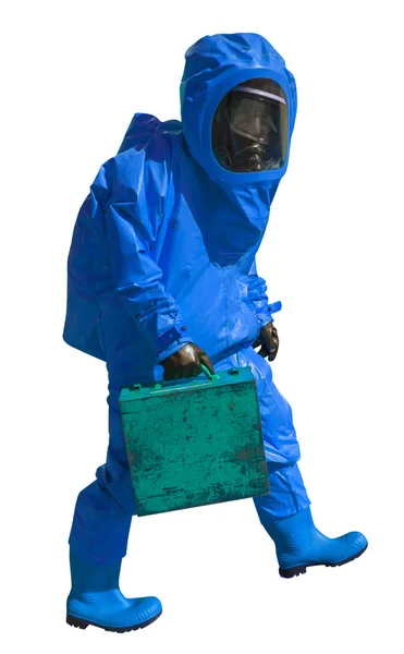 白で隔離保護の化学防護服にブリーフケースを持つ男 — ストック写真