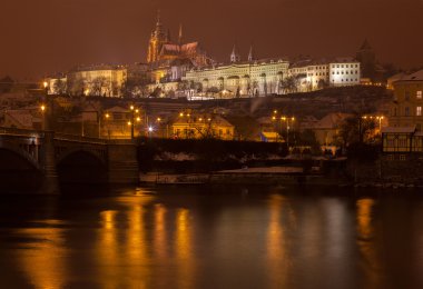 Prague castle, Çek Cumhuriyeti gece görünümü