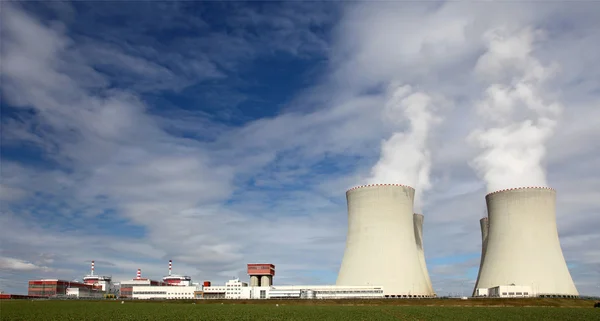 Central nuclear Temelin en República Checa Europa — Foto de Stock