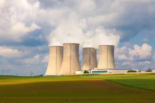 Kerncentrale Dukovany in Tsjechië Europa — Stockfoto