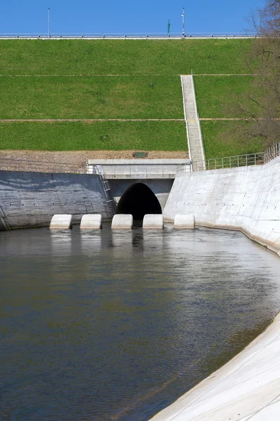 Dam Hracholusky, Cseh Köztársaság — Stock Fotó