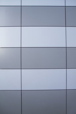 geometrik desenli metal ve simetrik duvar