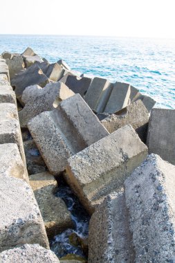 dalgakıranlar, geometrik desenler, siyah ve beyaz