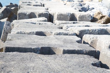 dalgakıranlar, geometrik desenler, siyah ve beyaz