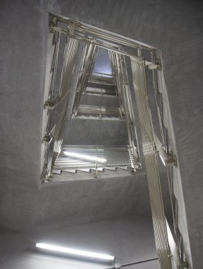 merdiven ile modern binanın iç detay