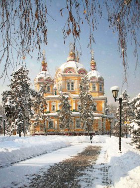 Kazakistan, Almaty 'deki Zenkov Katedrali