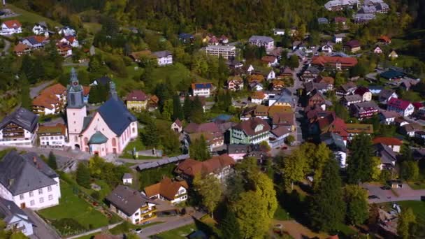 Vista Aérea Ciudad Todtmoos Alemania Día Soleado Otoño Otoño — Vídeos de Stock