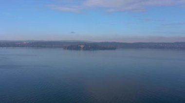 Constance Gölü 'ndeki Mainau adasının havadan görünüşü