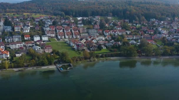 Luchtfoto Van Stad Unteruhldingen Aan Het Bodenmeer Duitsland Een Zonnige — Stockvideo