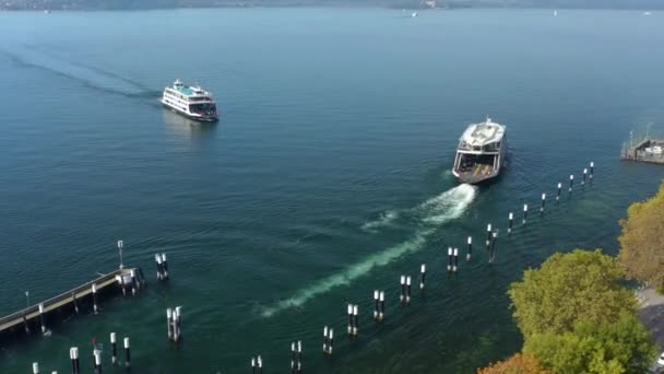 Luchtfoto Van Stad Meersburg Naast Het Bodenmeer Duitsland Een Zonnige — Stockvideo