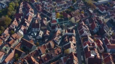 Sonbaharda güneşli bir günde Almanya 'da Wangen im Allgu şehrinin havadan görünüşü. 