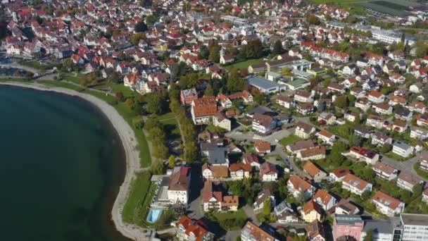 Vista Aérea Ciudad Langenargen Junto Lago Constanza Alemania Día Soleado — Vídeo de stock