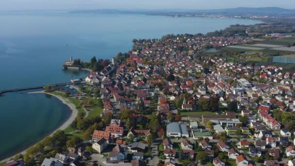 Vista Aérea Ciudad Langenargen Junto Lago Constanza Alemania Día Soleado — Vídeo de stock