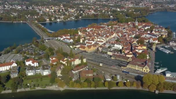 Luftaufnahme Der Stadt Und Der Insel Lindau Bodensee Einem Sonnigen — Stockvideo