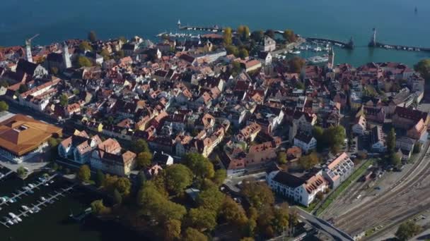 Letecký Pohled Město Ostrov Lindau Jezeře Constance Slunný Den Podzim — Stock video